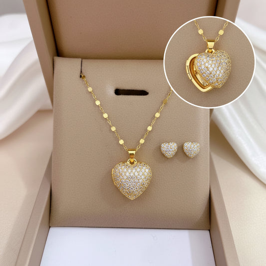 Plumvera World Rosegold Heart Necklace