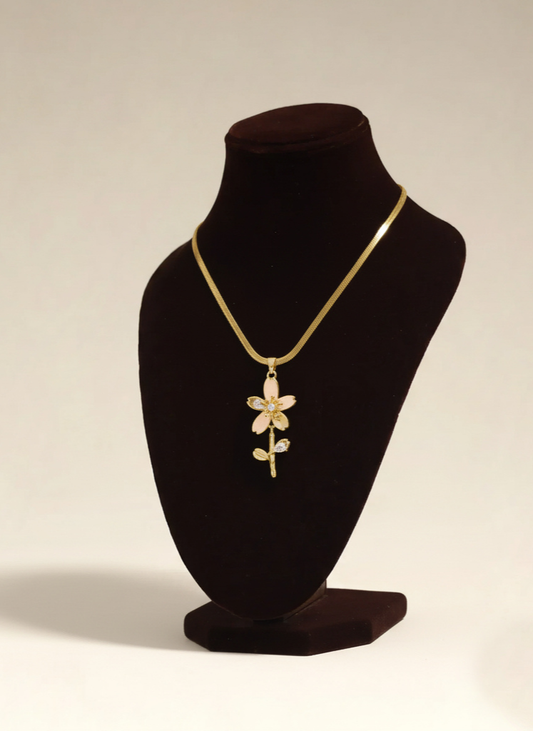 Plumvera’s Sunbeam Flower Necklace