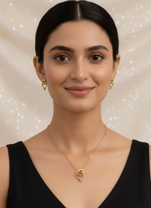 Plumvera World Forever Bound Pendant Necklace