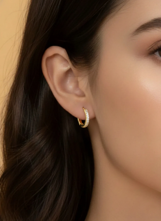 Plumvera Mini Huggies Hoops Earring
